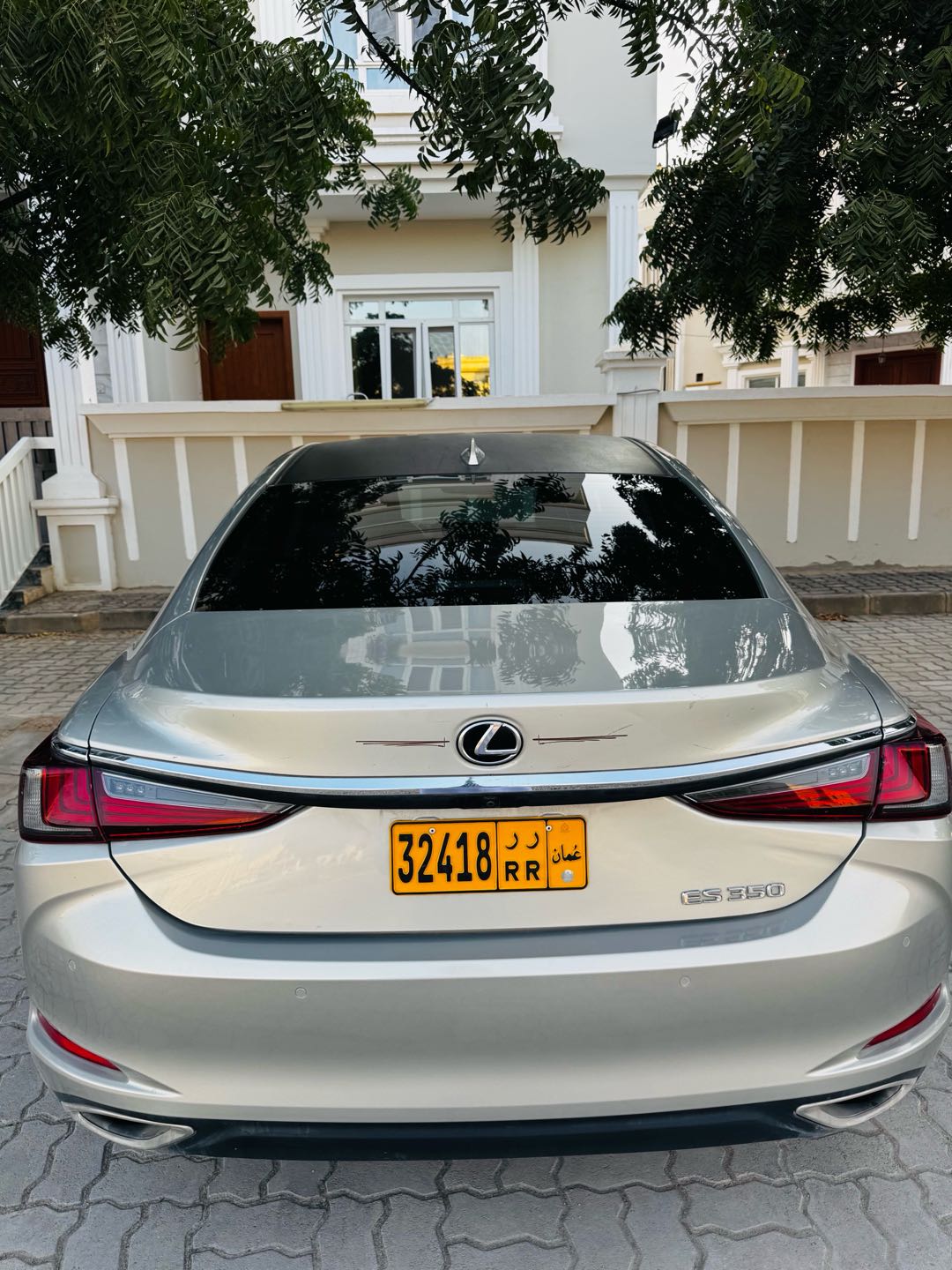Car Image 2019 LEXUS ES 350