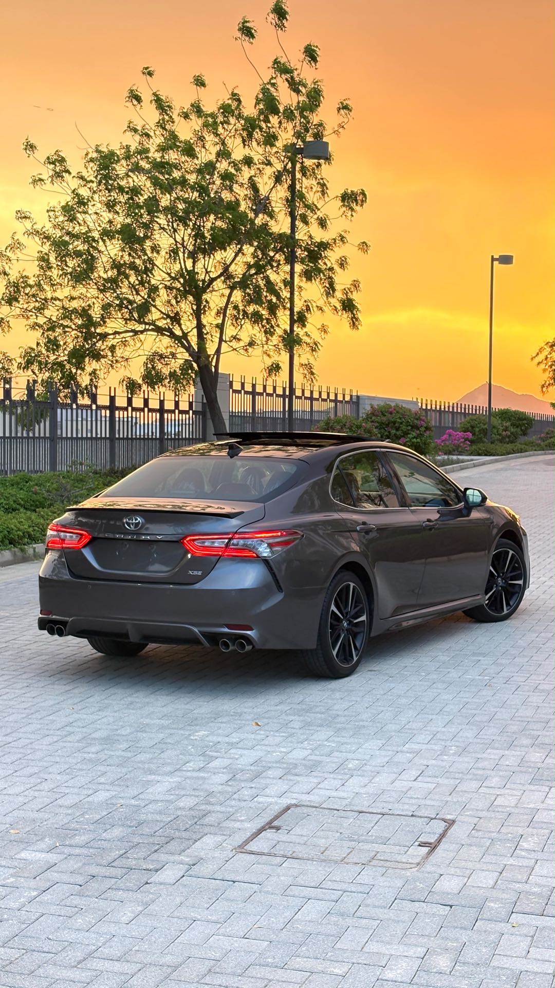 Car Image 2018 TOYOTA CAMRY XSE