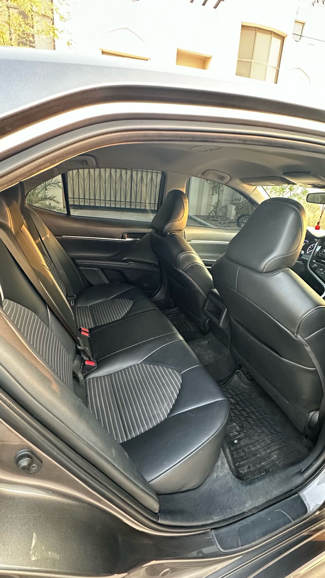 Car Image 2021 TOYOTA CAMRY SE