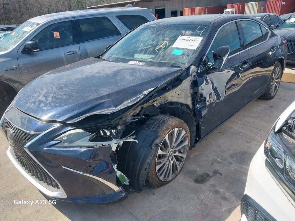 Car Image 2019 LEXUS ES 350