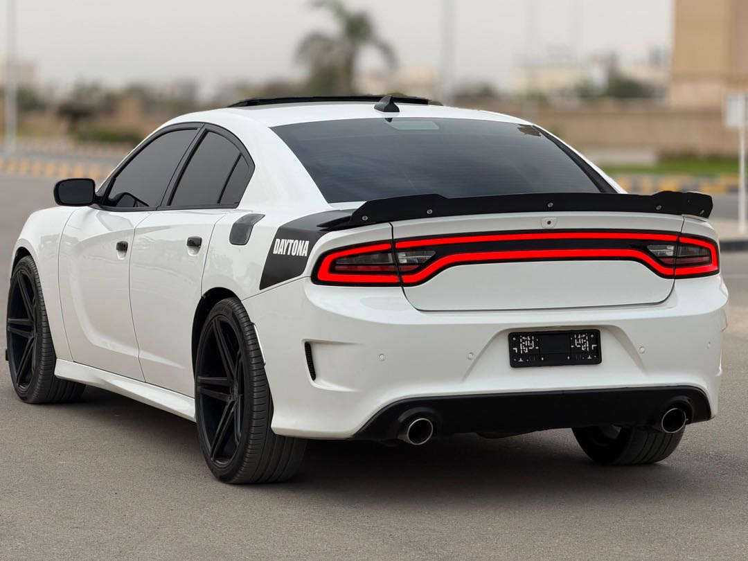 Car Image 2019 DODGE CHARGER Daytona