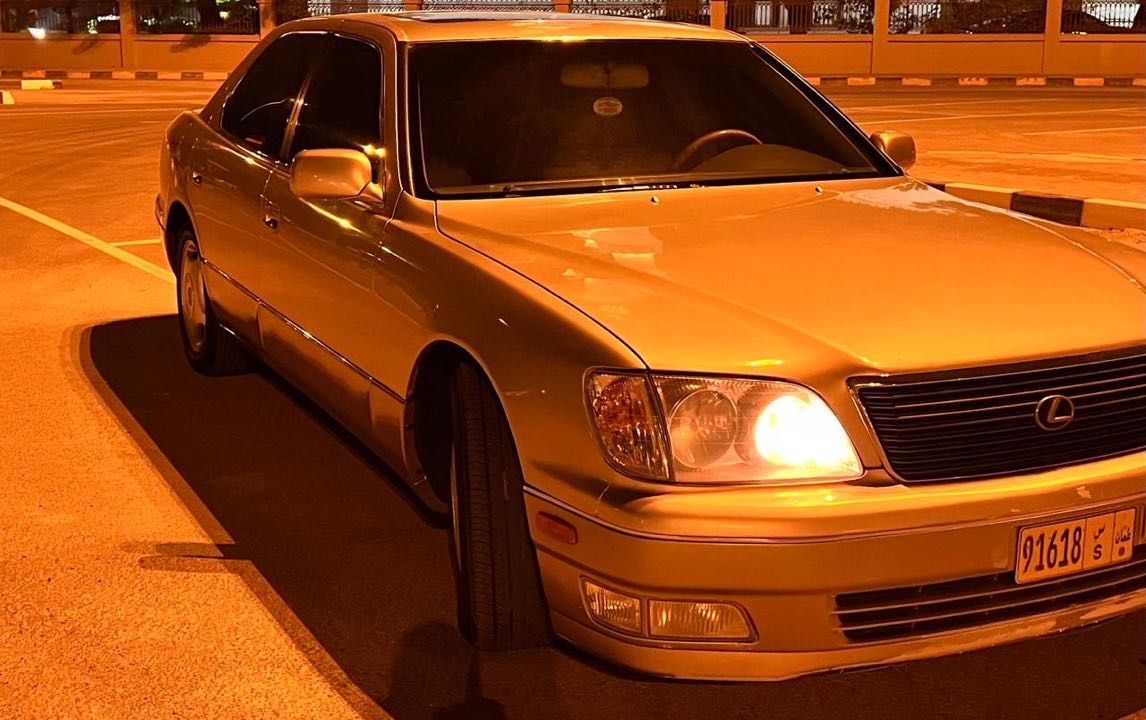 Car Image 1999 LEXUS LS 400
