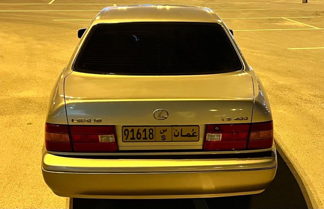 Car Image 1999 LEXUS LS 400