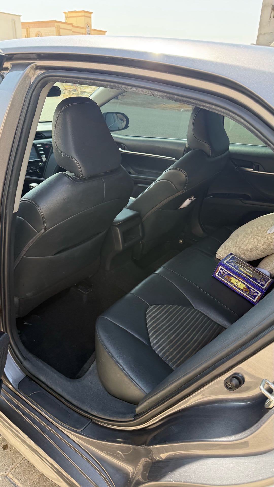 Car Image 2019 TOYOTA CAMRY SE