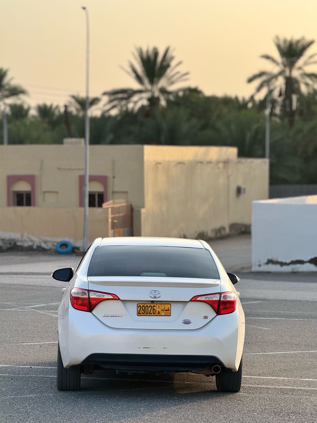 Car Image 2015 TOYOTA COROLLA S