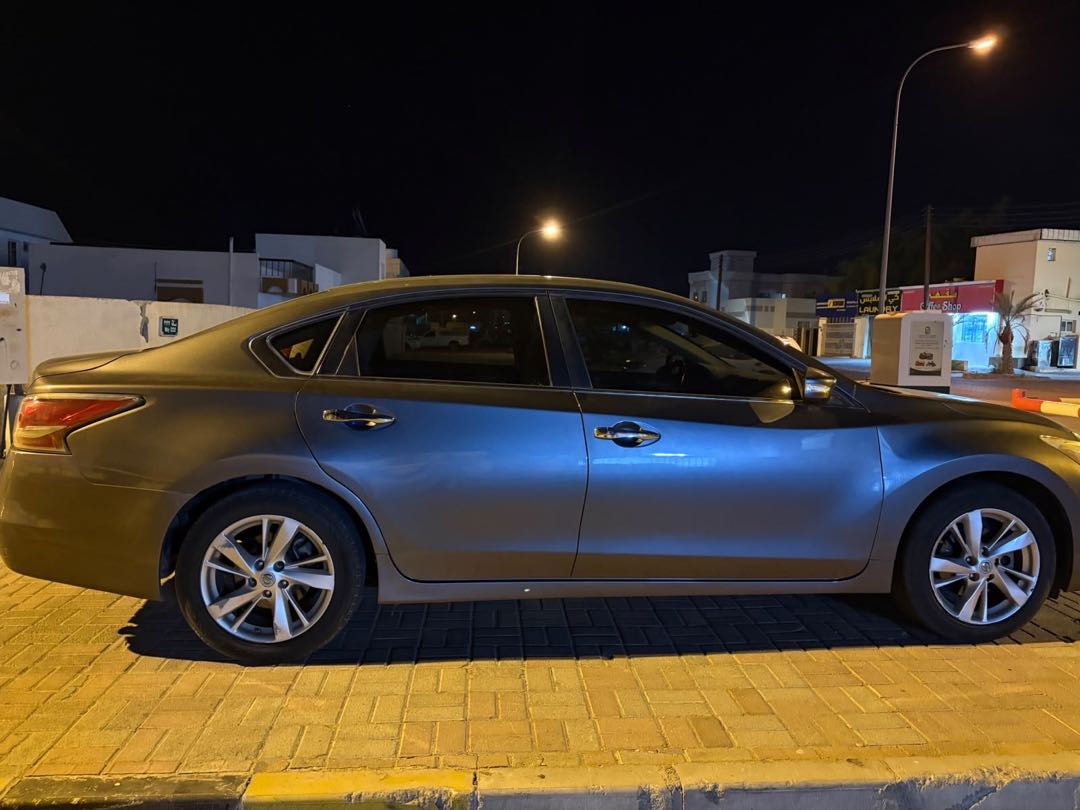 Car Image 2016 NISSAN ALTIMA SL