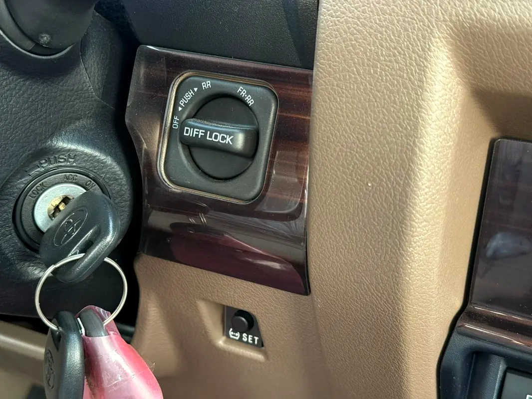 Car Image 2026 TOYOTA LAND CRUISER 
