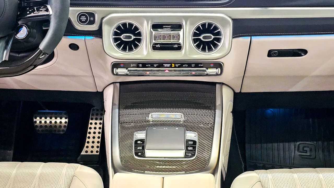 Car Image 2025 MERCEDES G CLASS 63