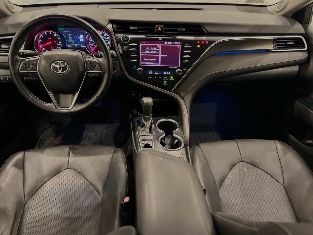 Car Image 2018 TOYOTA CAMRY XSE