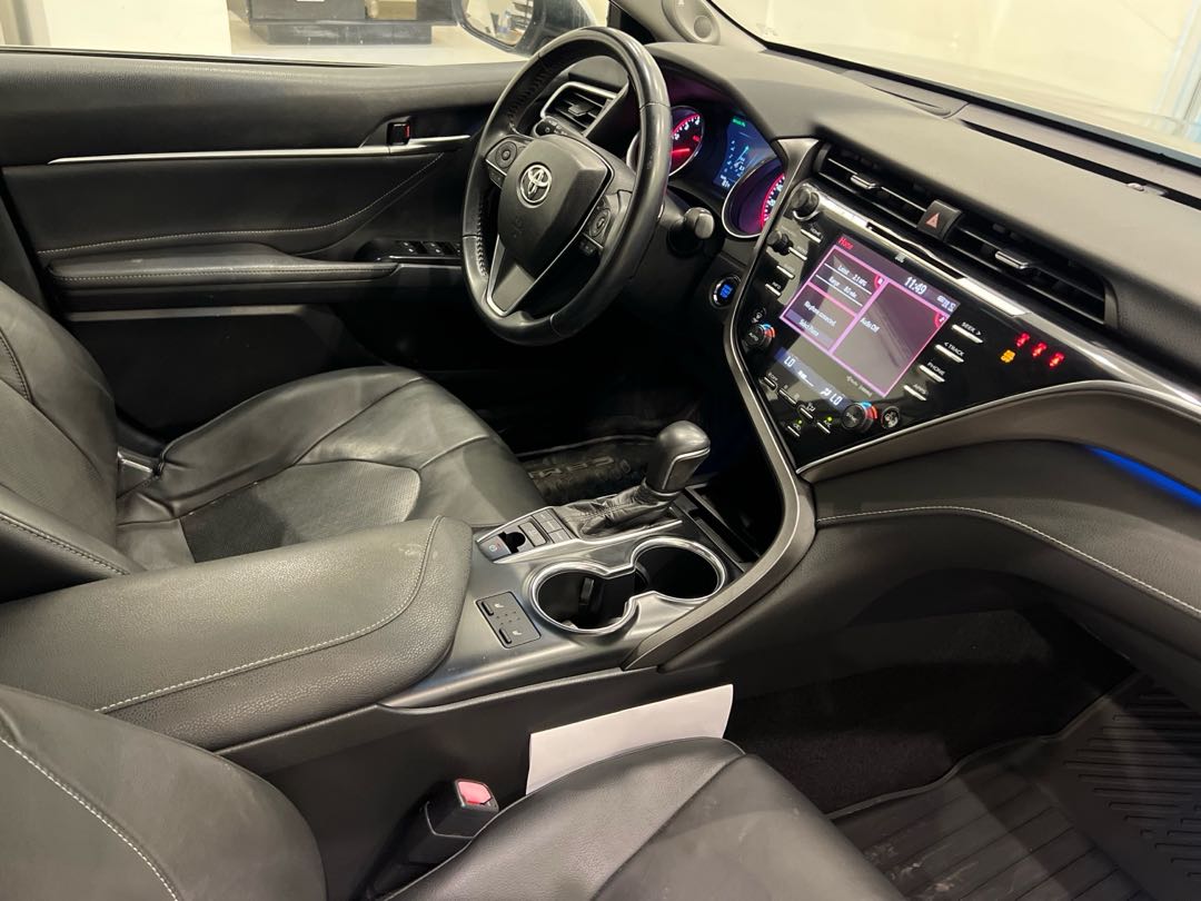Car Image 2018 TOYOTA CAMRY XSE