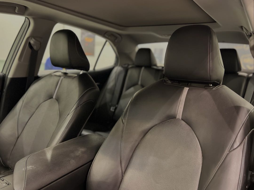 Car Image 2018 TOYOTA CAMRY XSE