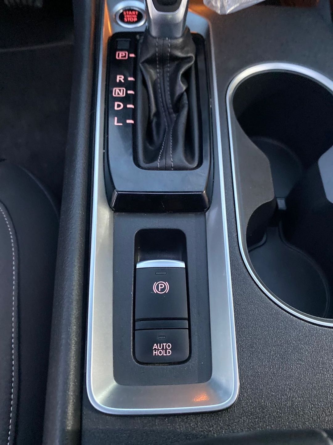 Car Image 2019 NISSAN ALTIMA SV
