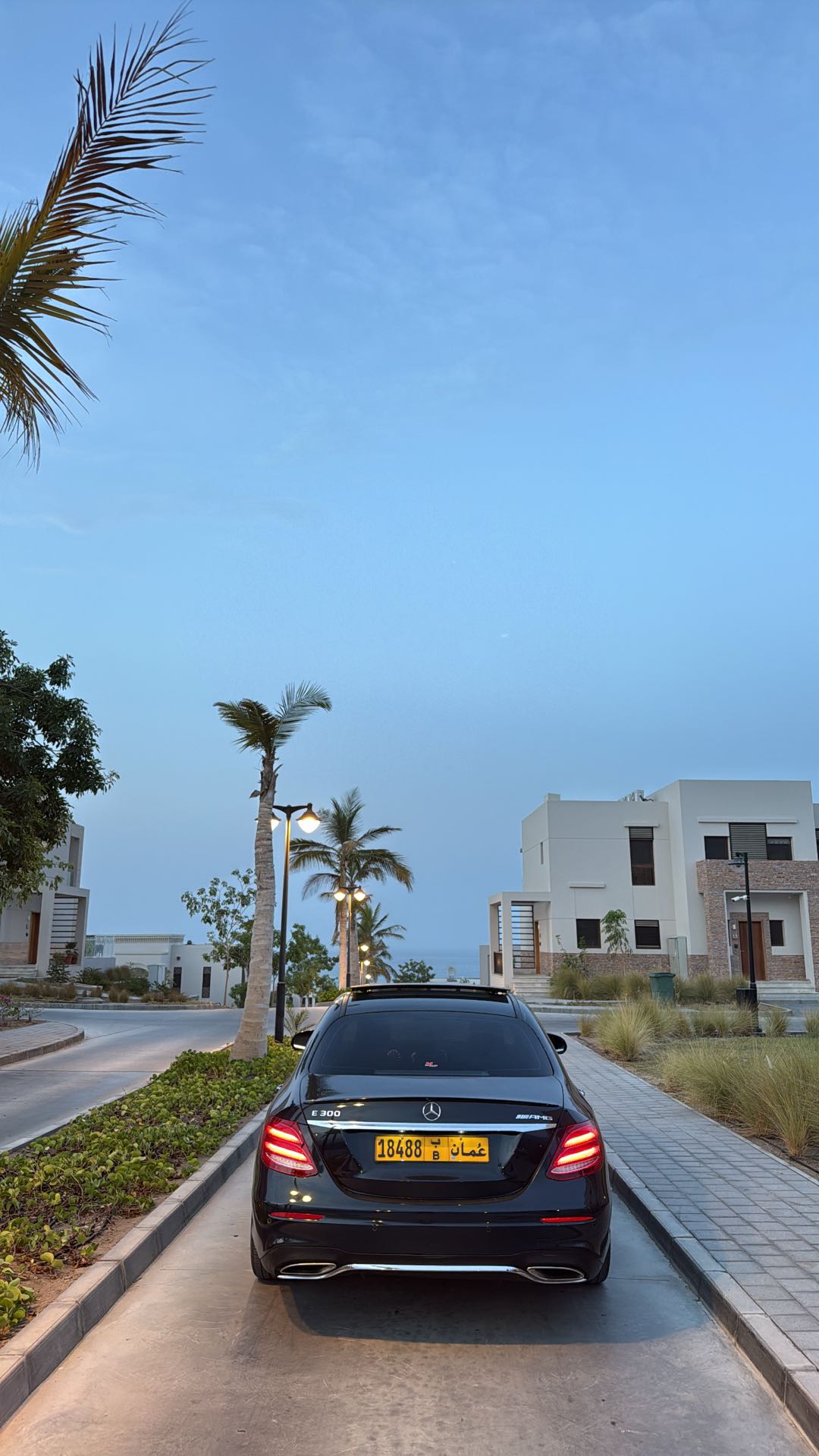 Car Image 2017 MERCEDES E Class 300