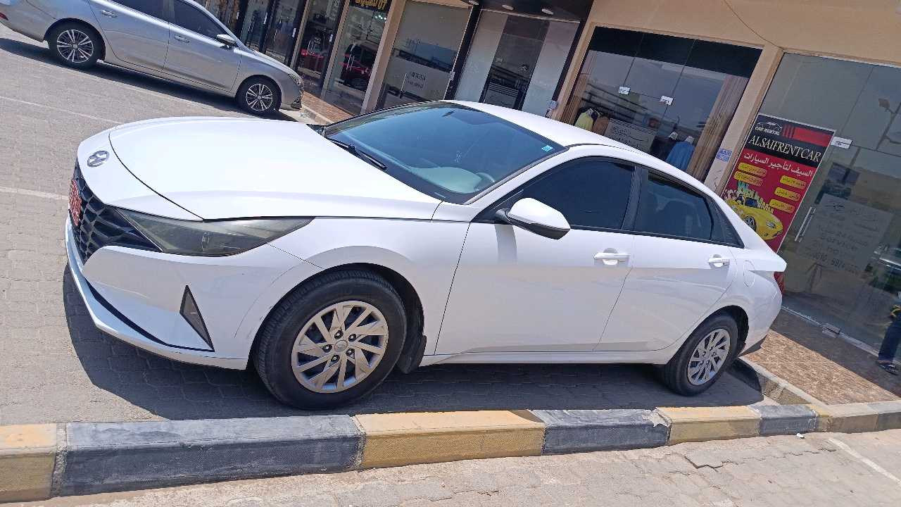 HYUNDAI ELANTRA 2024