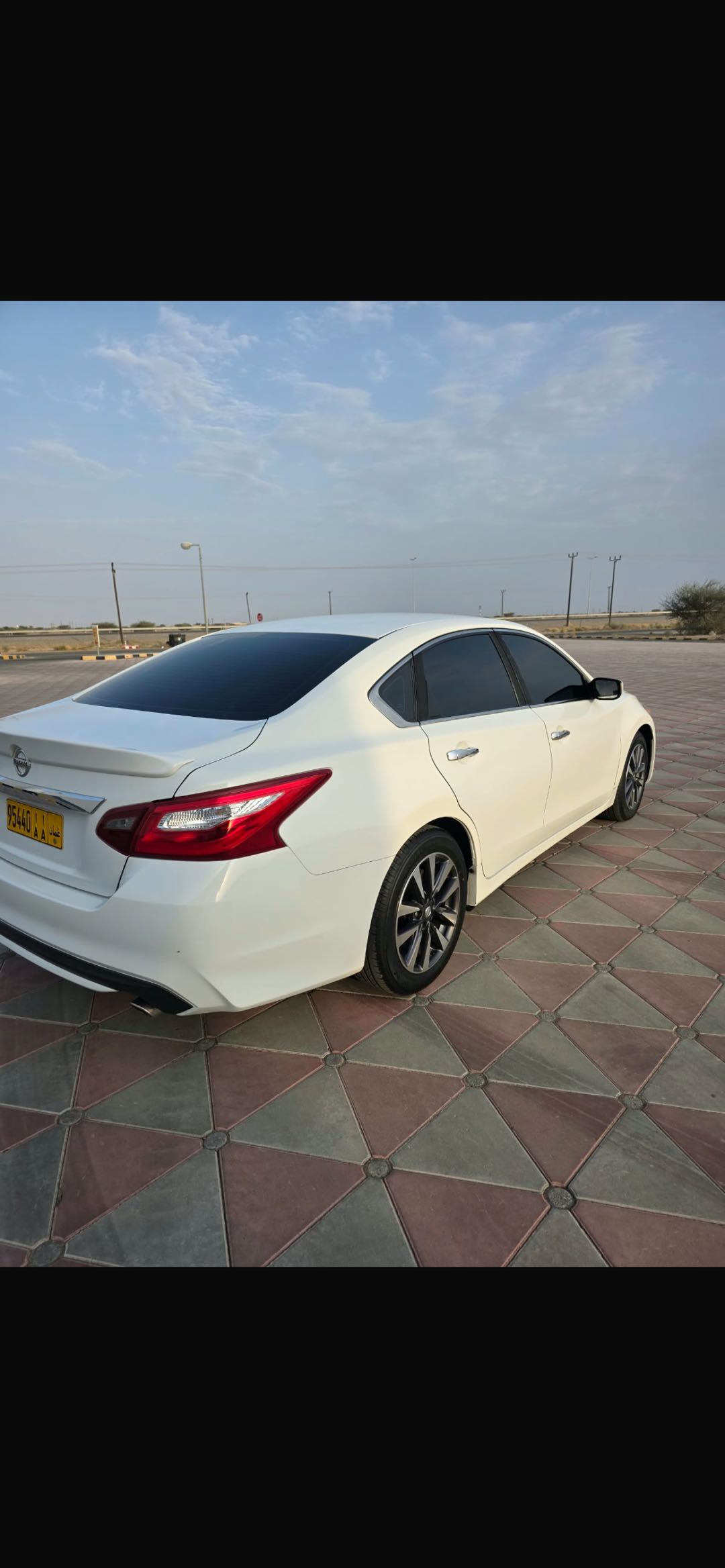 Car Image 2018 NISSAN ALTIMA SV