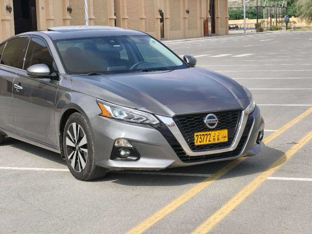 Car Image 2019 NISSAN ALTIMA SL
