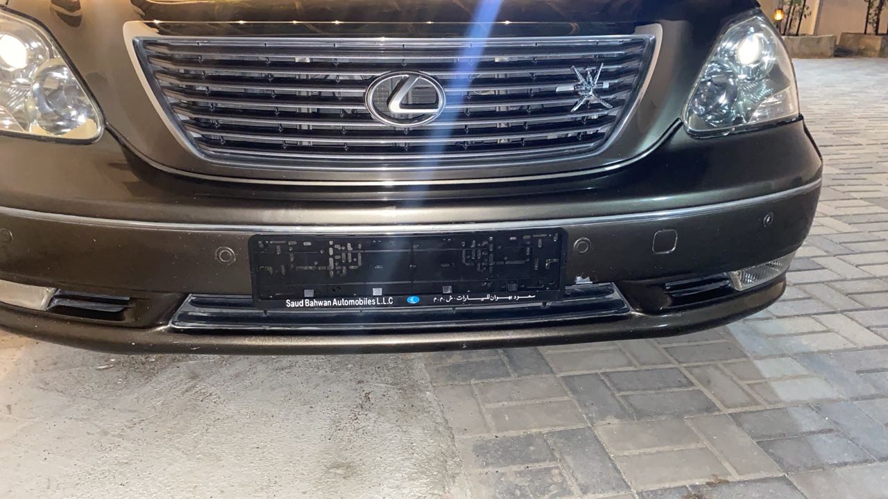 Car Image 2004 LEXUS LS 430