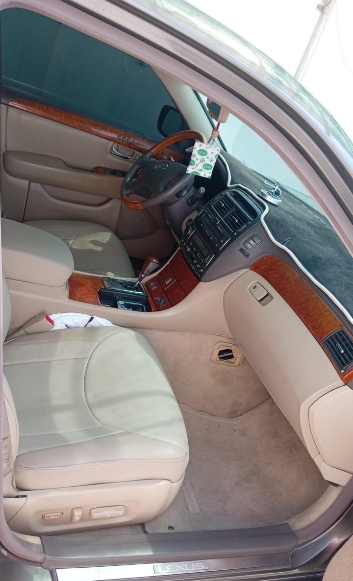 Car Image 2004 LEXUS LS 430