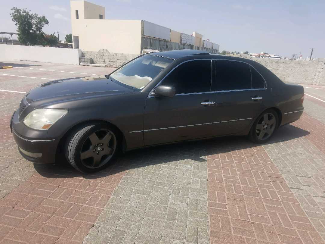 Car Image 2004 LEXUS LS 430