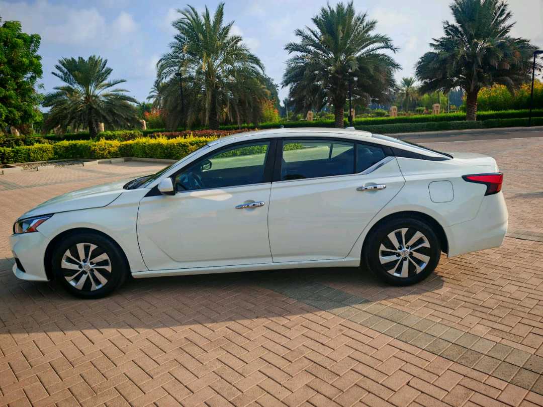 Car Image 2020 NISSAN ALTIMA S
