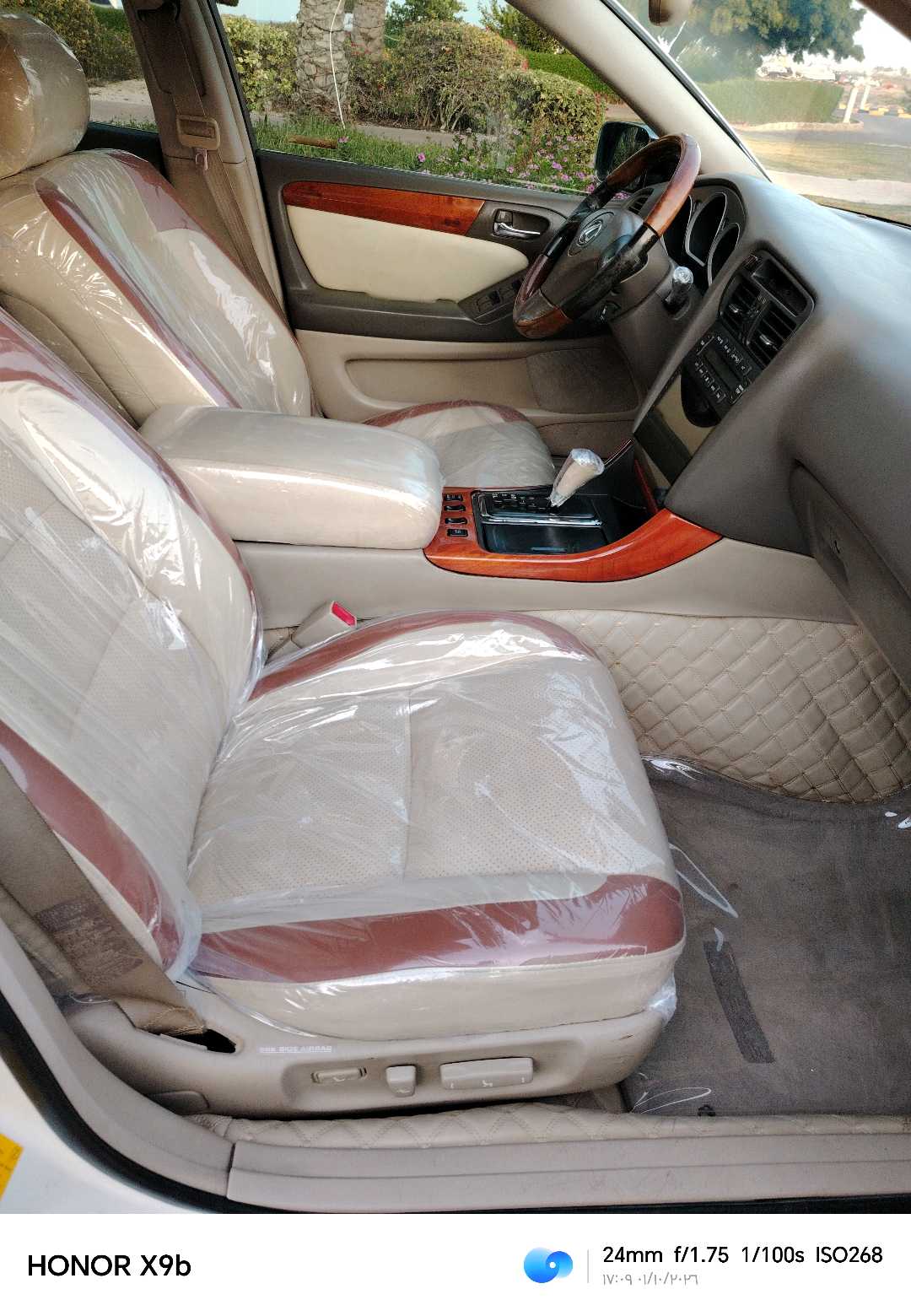 Car Image 2001 LEXUS GS 430