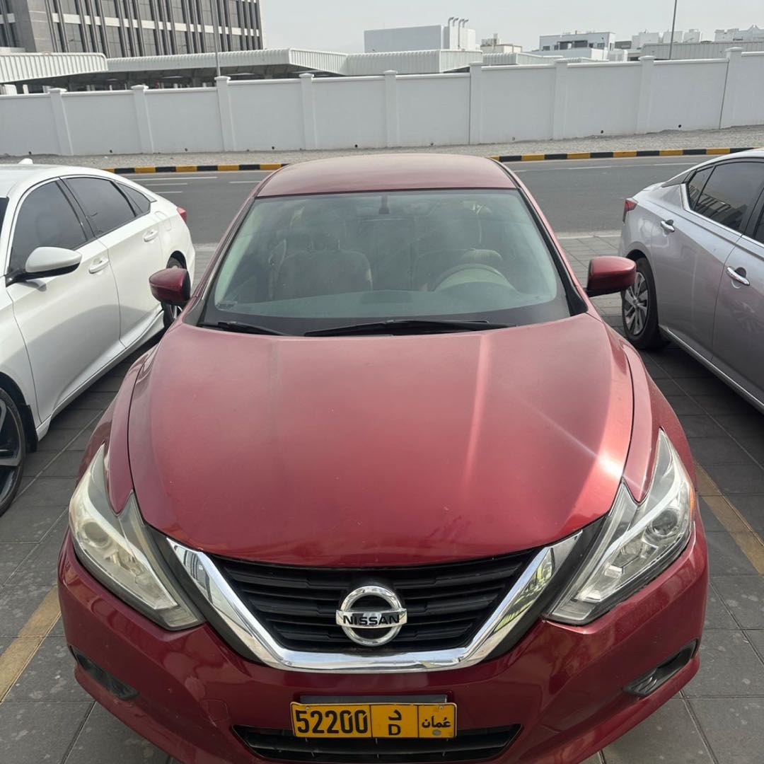 Car Image 2017 NISSAN ALTIMA SV