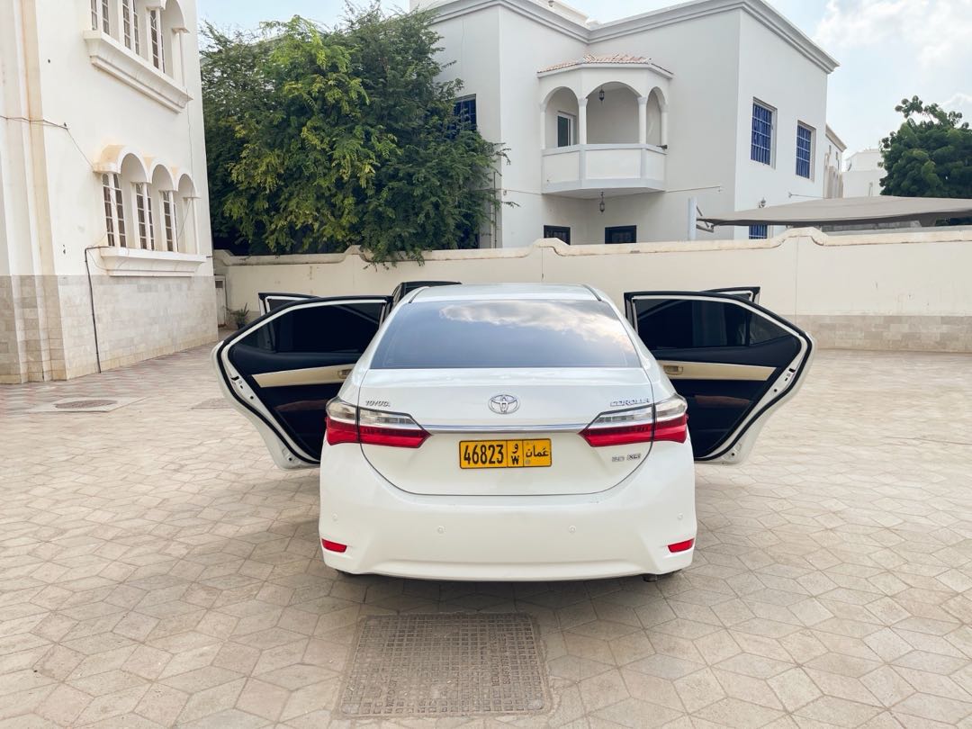 Car Image 2017 TOYOTA COROLLA XLI