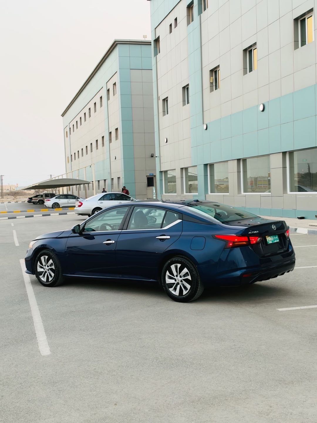 Car Image 2019 NISSAN ALTIMA S