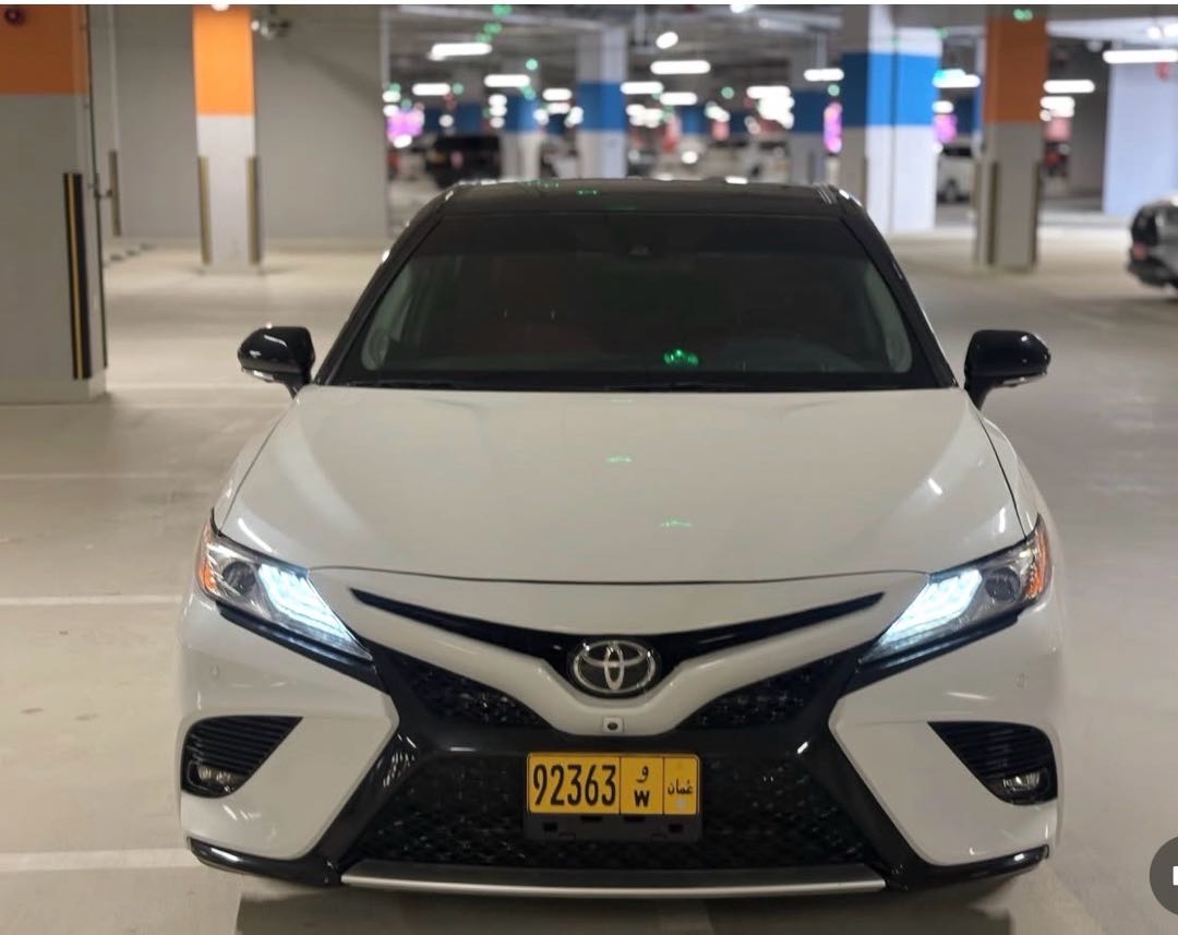 Car Image 2019 TOYOTA CAMRY XSE
