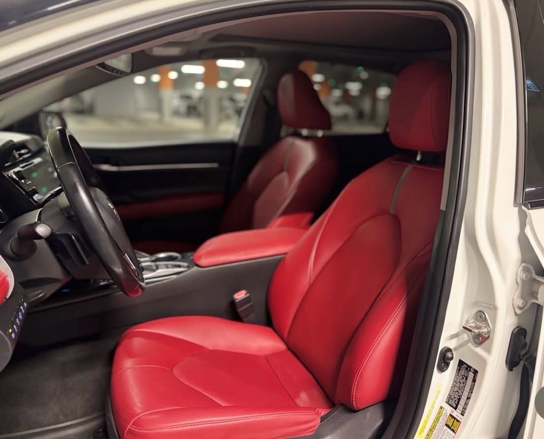Car Image 2019 TOYOTA CAMRY XSE