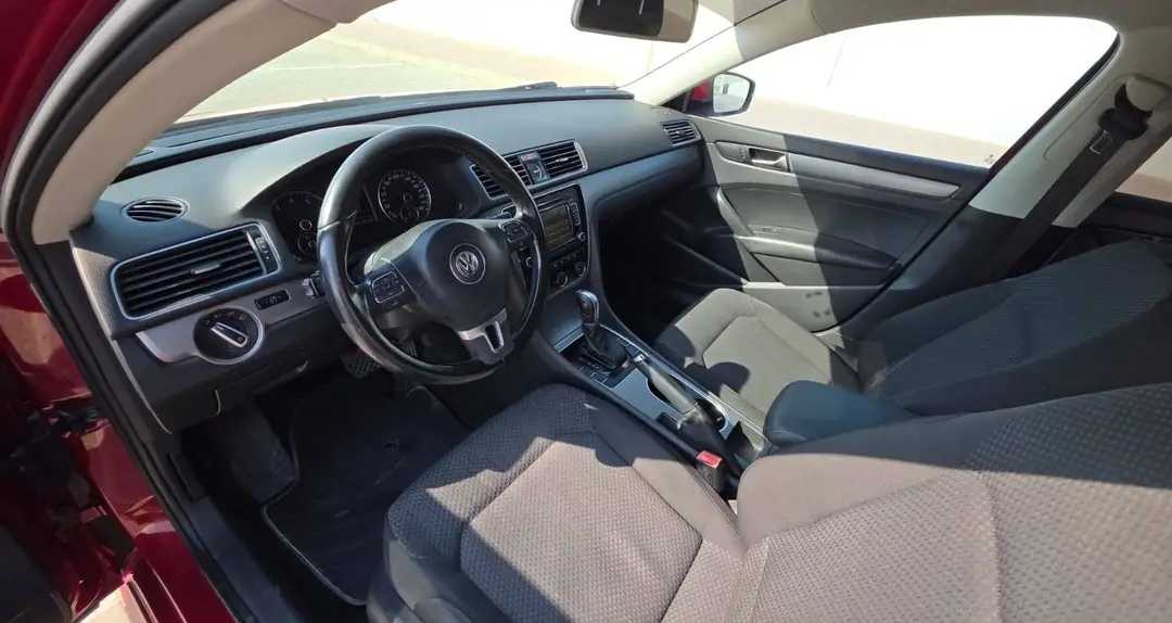 Car Image 2015 VOLKSWAGEN PASSAT S