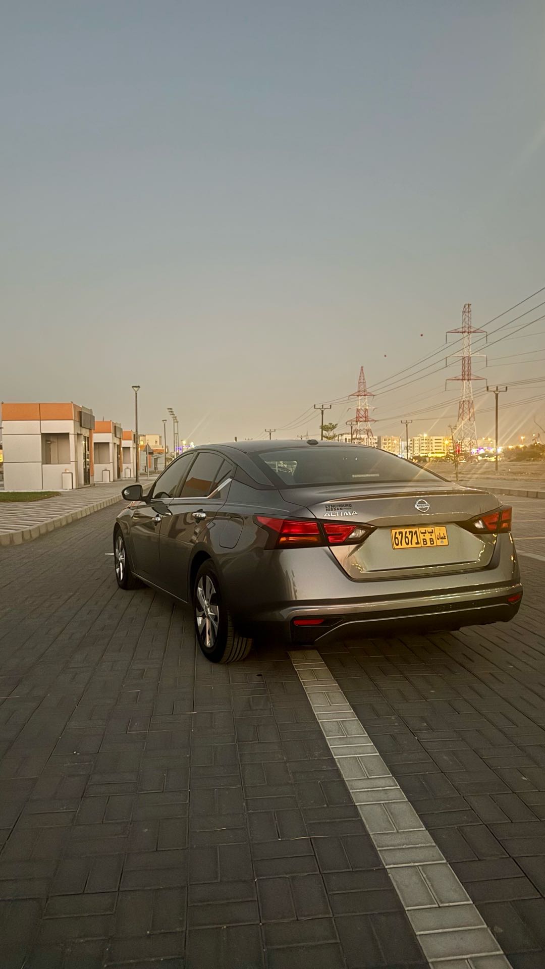 Car Image 2019 NISSAN ALTIMA S
