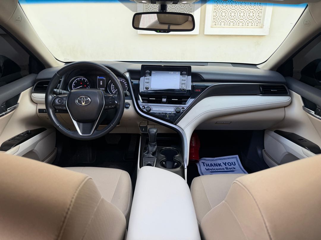 Car Image 2022 TOYOTA CAMRY SE