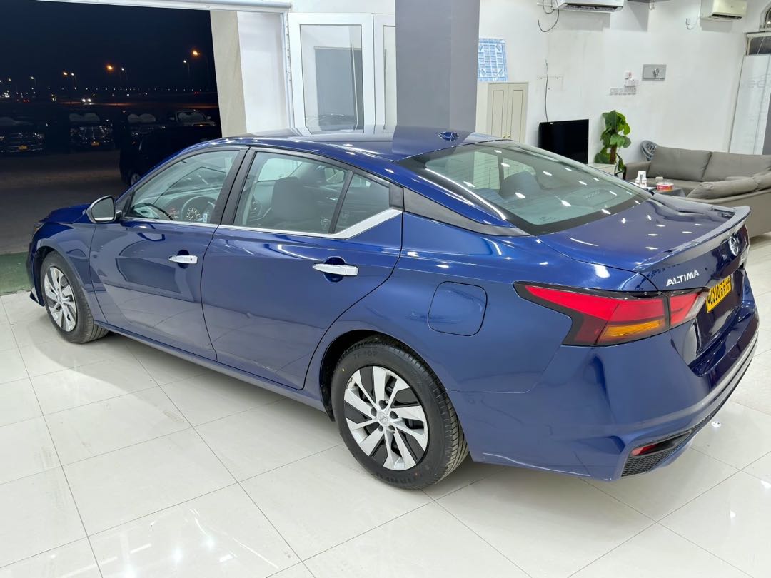 Car Image 2020 NISSAN ALTIMA S