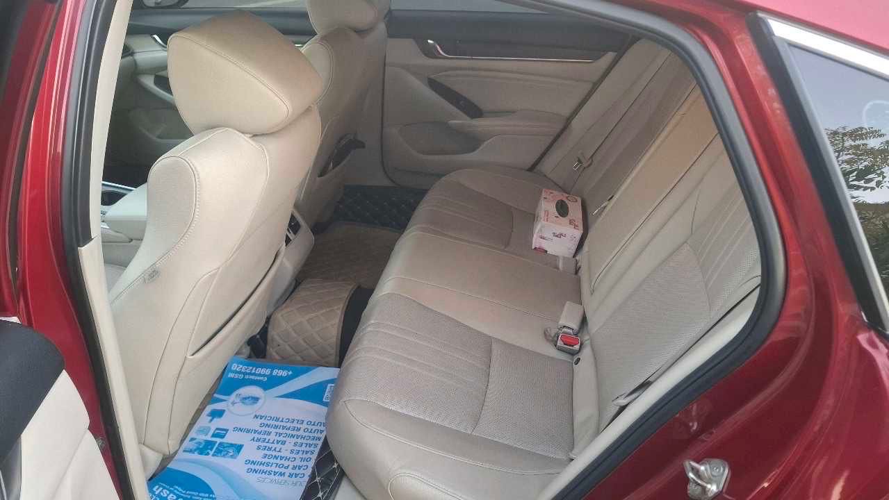 Car Image 2019 HONDA ACCORD TOURING