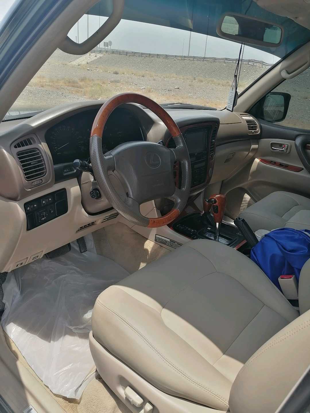 Car Image 1998 LEXUS LX 470