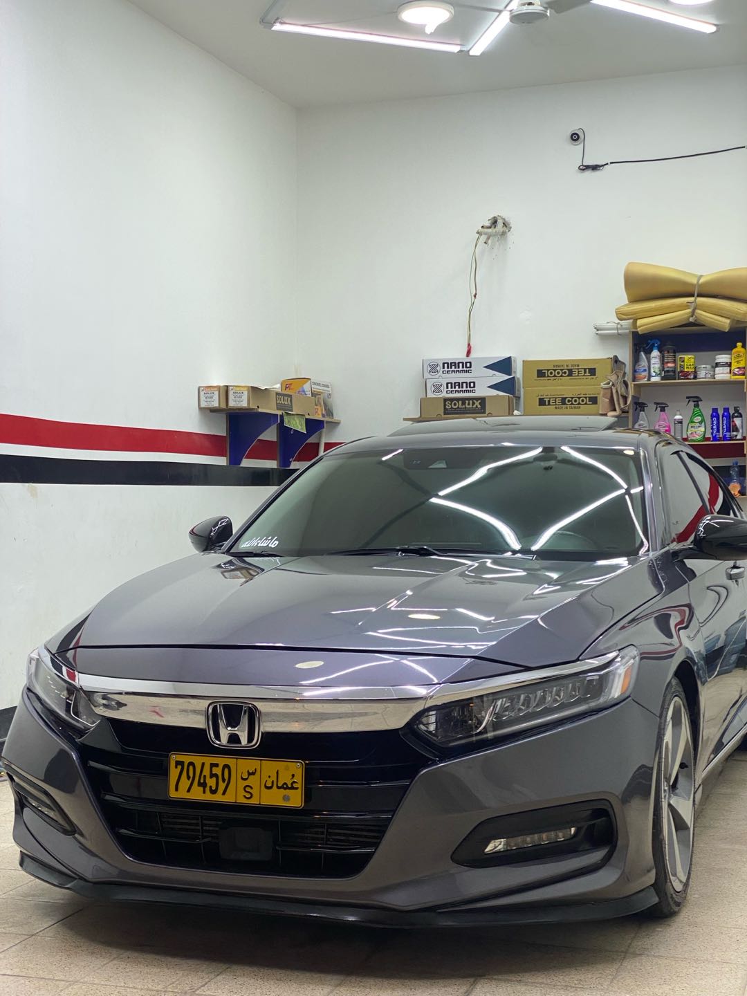Car Image 2018 HONDA ACCORD TOURING