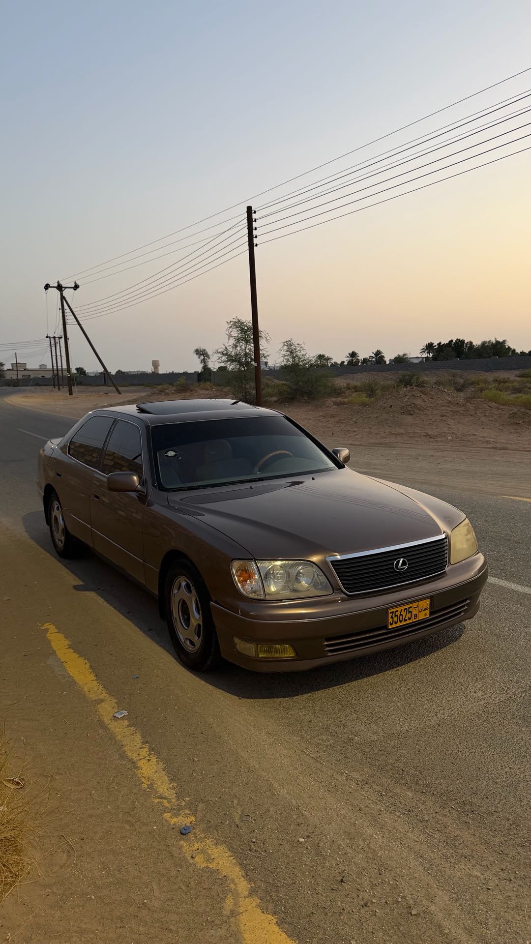 Car Image 1999 LEXUS LS 400