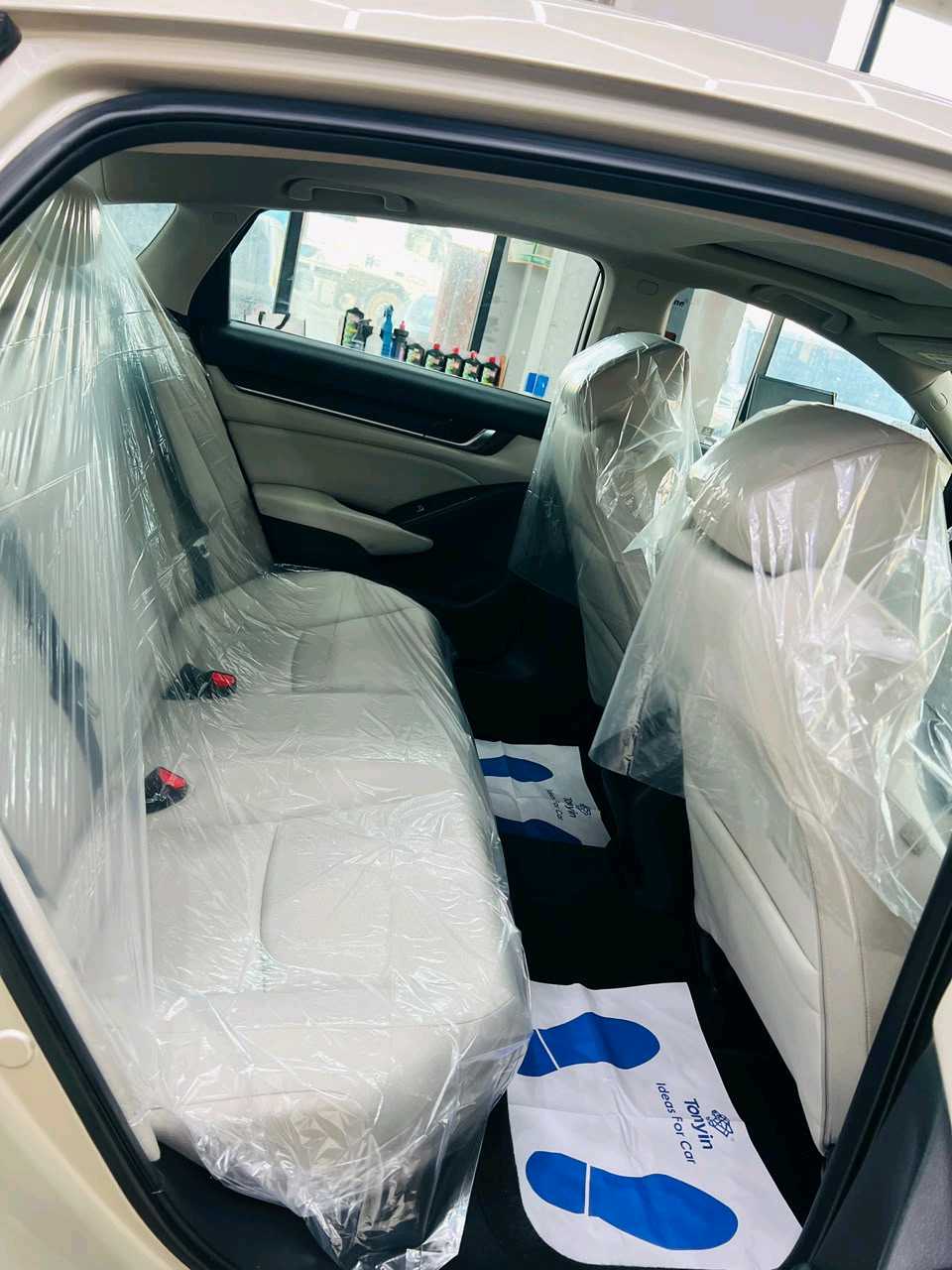 Car Image 2018 HONDA ACCORD EXL