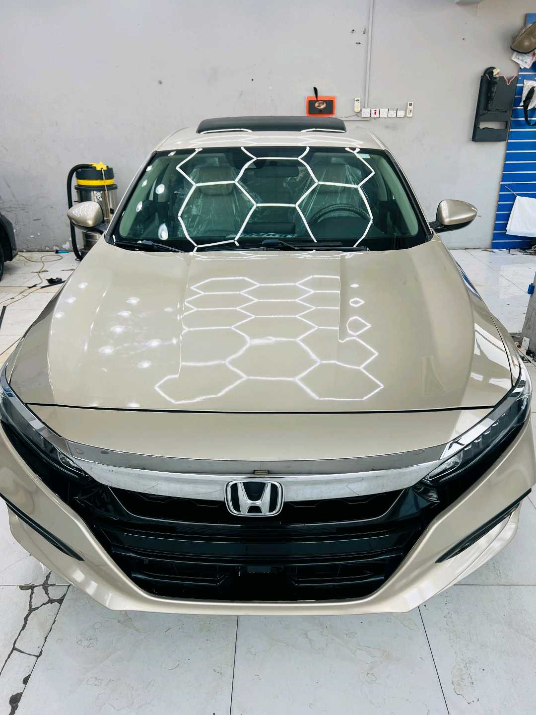 Car Image 2018 HONDA ACCORD EXL