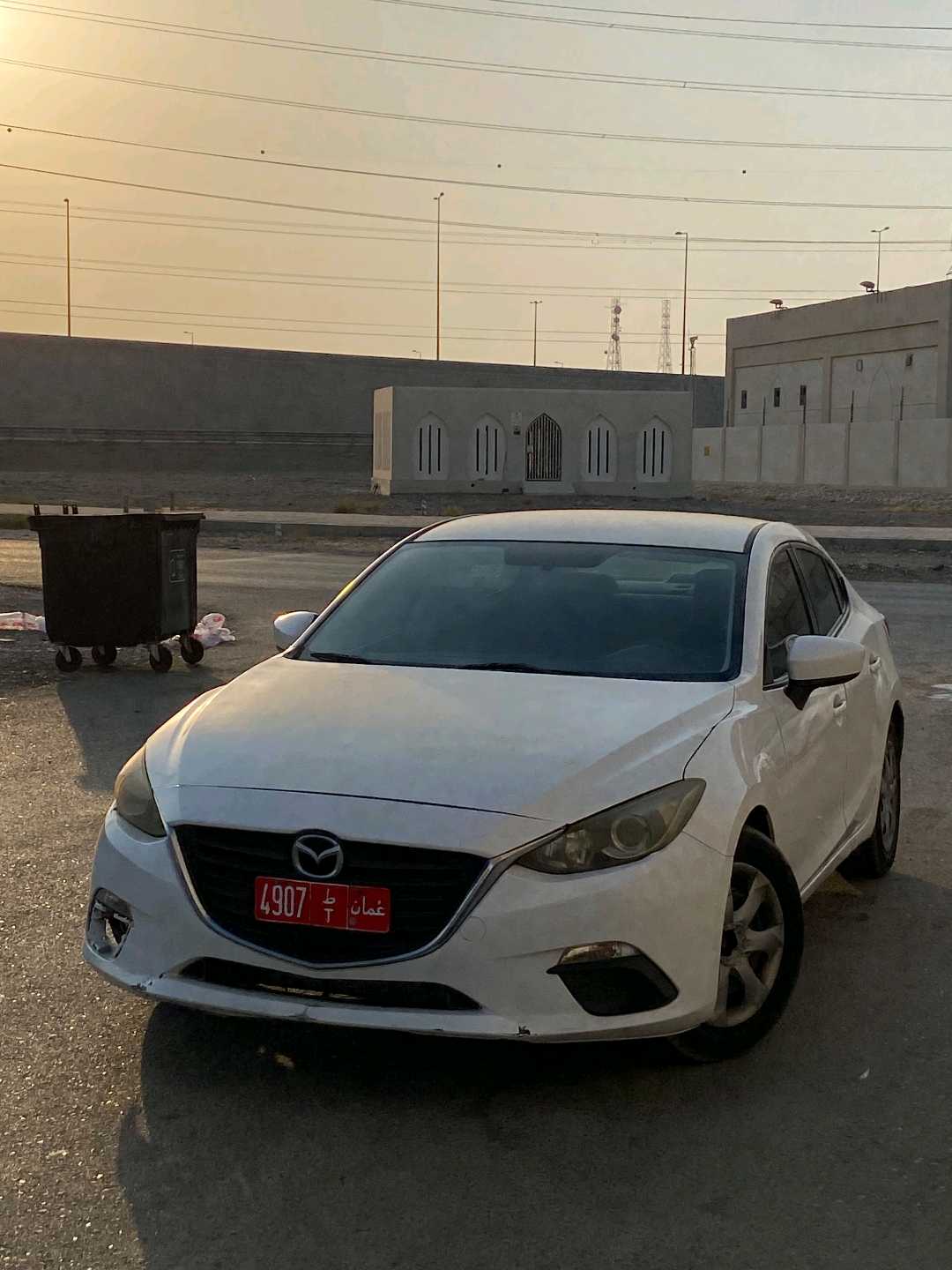 MAZDA 3 2015