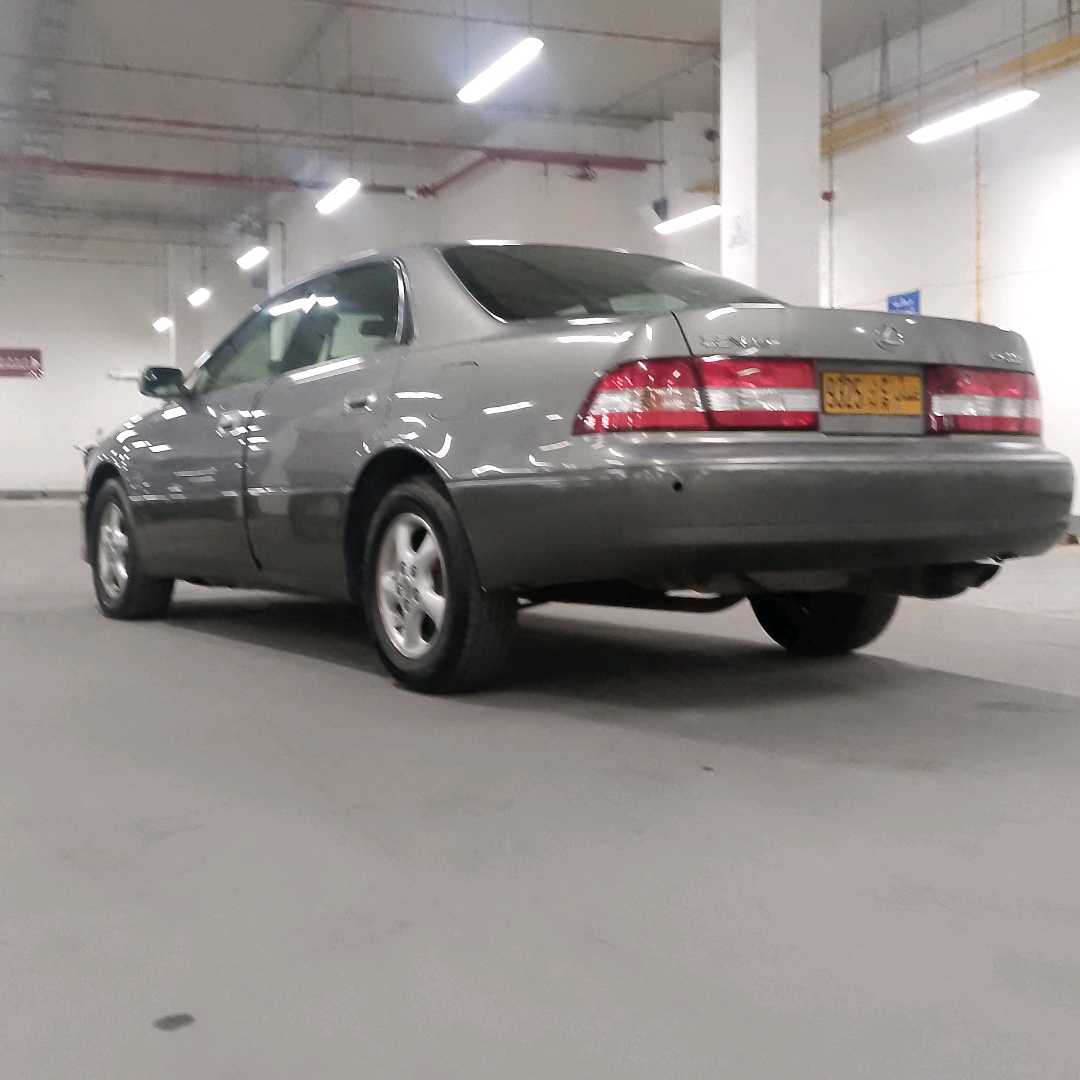 Car Image 2001 LEXUS ES 300