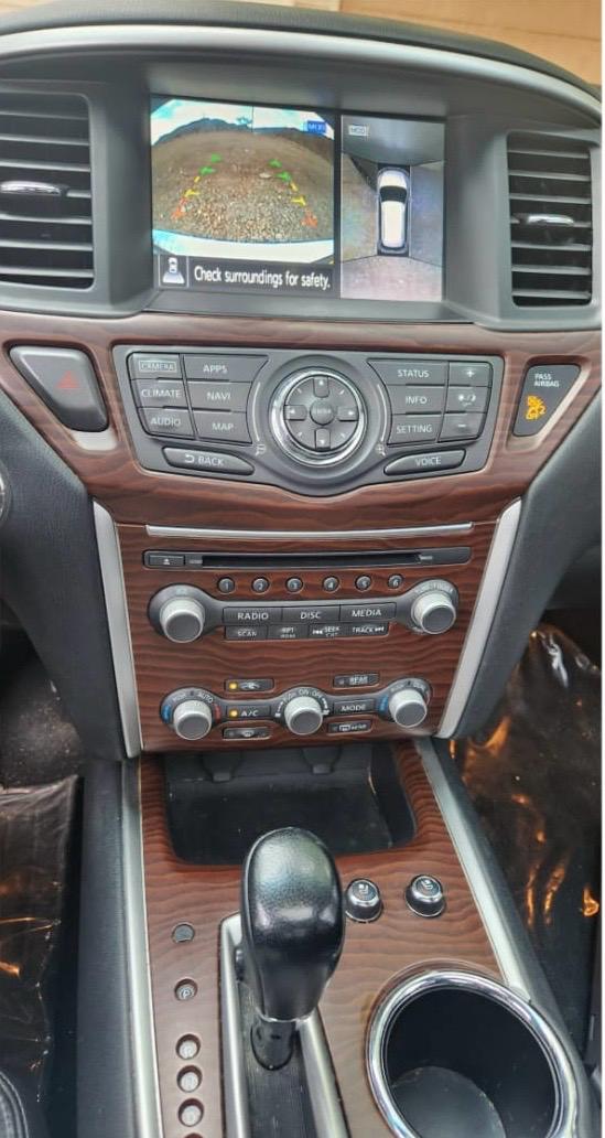 Car Image 2017 NISSAN PATHFINDER PLATINUM