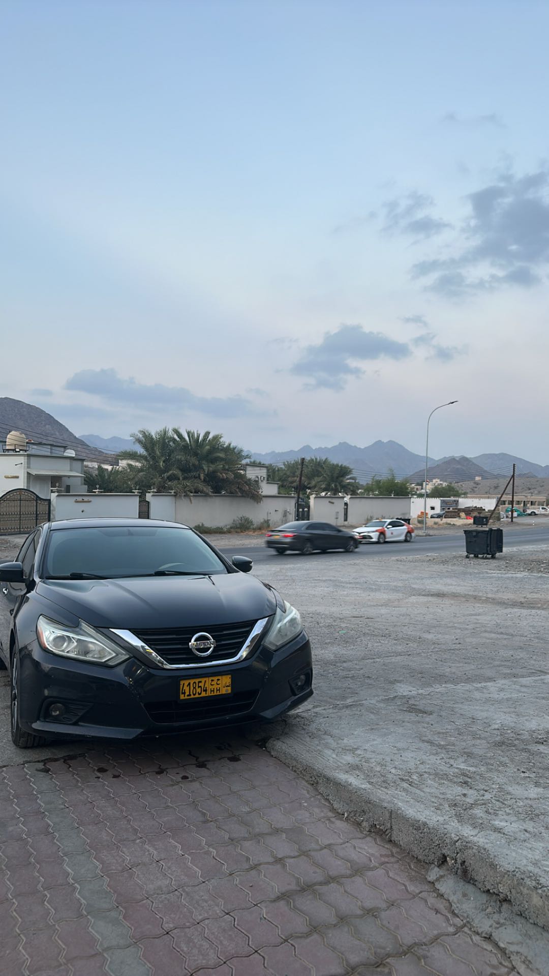 Car Image 2017 NISSAN ALTIMA SV