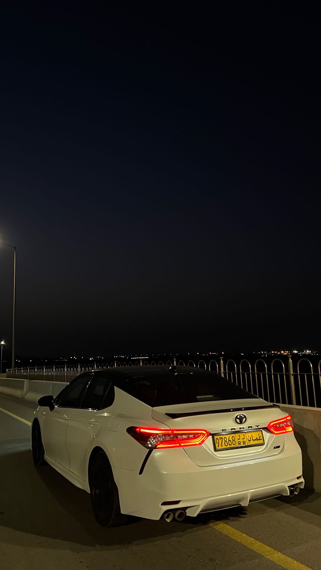 Car Image 2018 TOYOTA CAMRY XSE