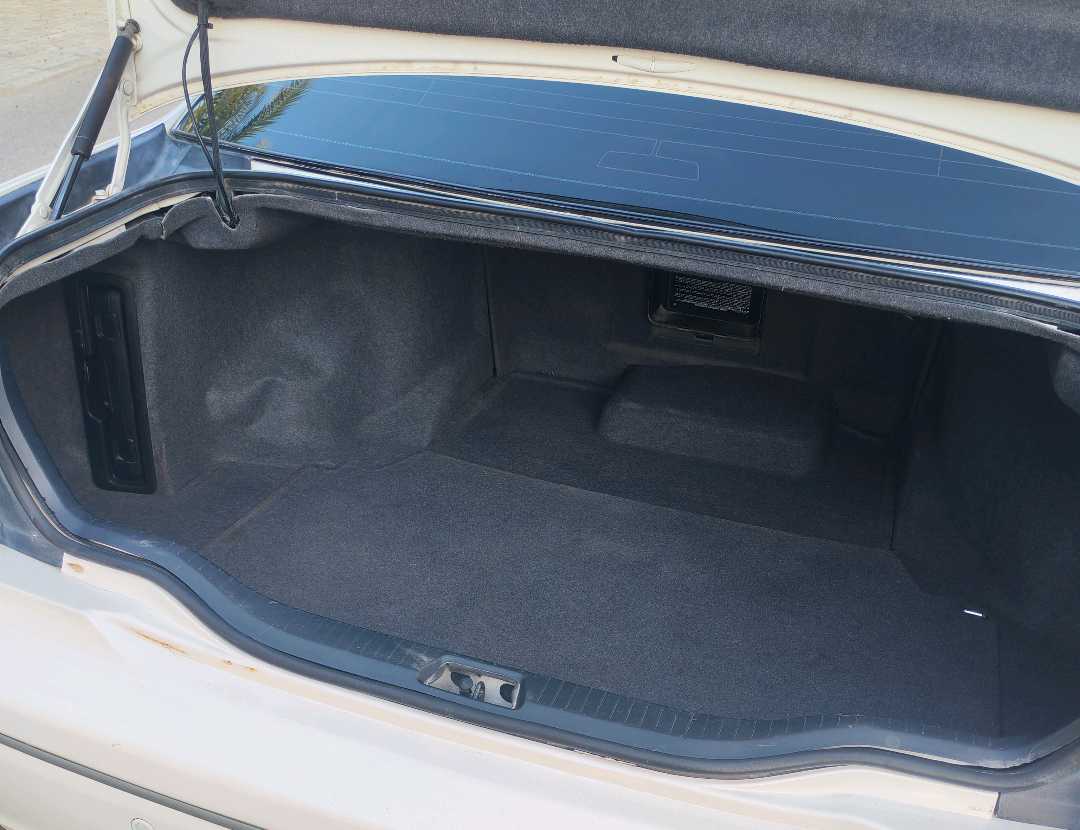 Car Image 2004 LEXUS LS 430