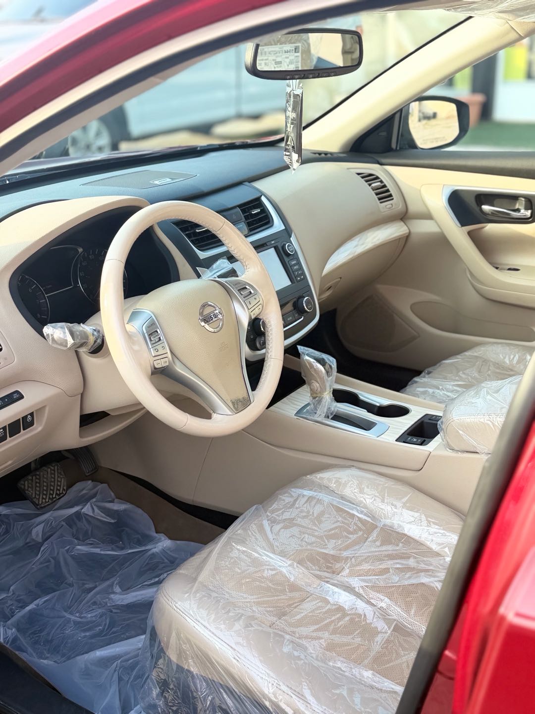 Car Image 2017 NISSAN ALTIMA SL