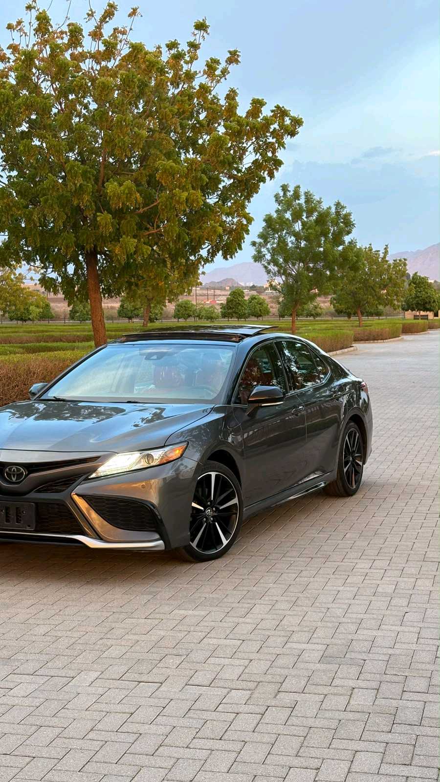 Car Image 2018 TOYOTA CAMRY XSE