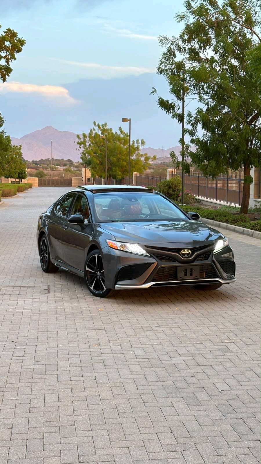 Car Image 2018 TOYOTA CAMRY XSE