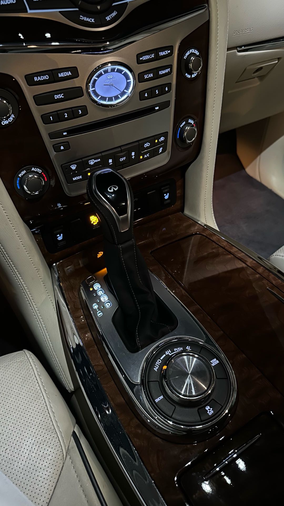 Car Image 2019 INFINITI QX80 Premium Select
